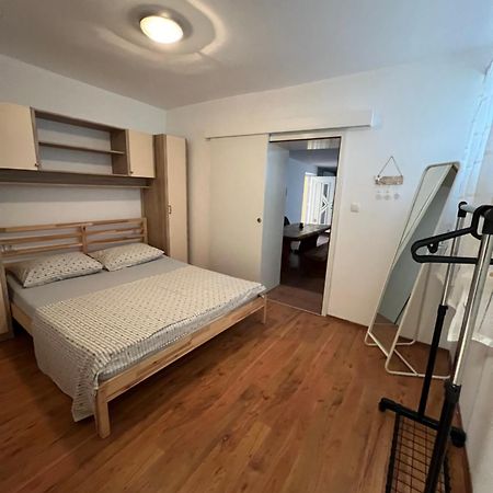 Apartmani Maksan Pakoštane Esterno foto