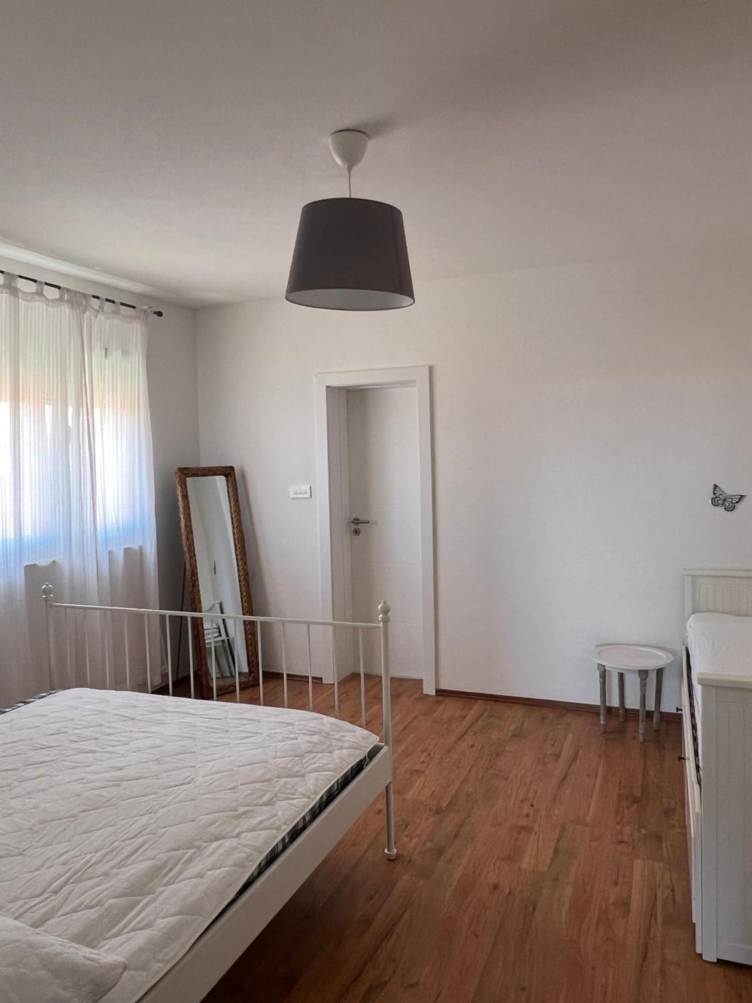 Apartmani Maksan Pakoštane Esterno foto