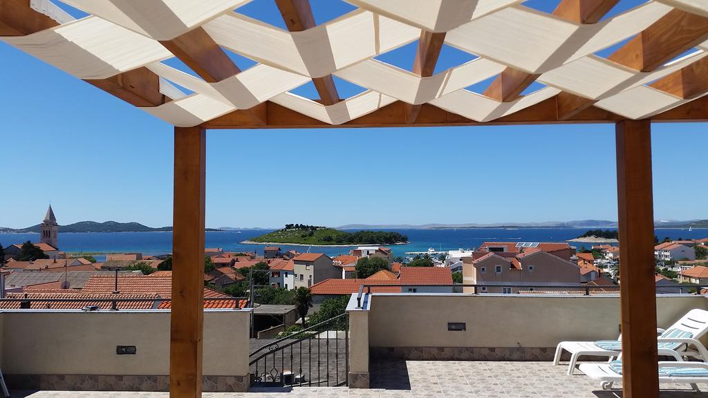 Apartmani Maksan Pakoštane Esterno foto