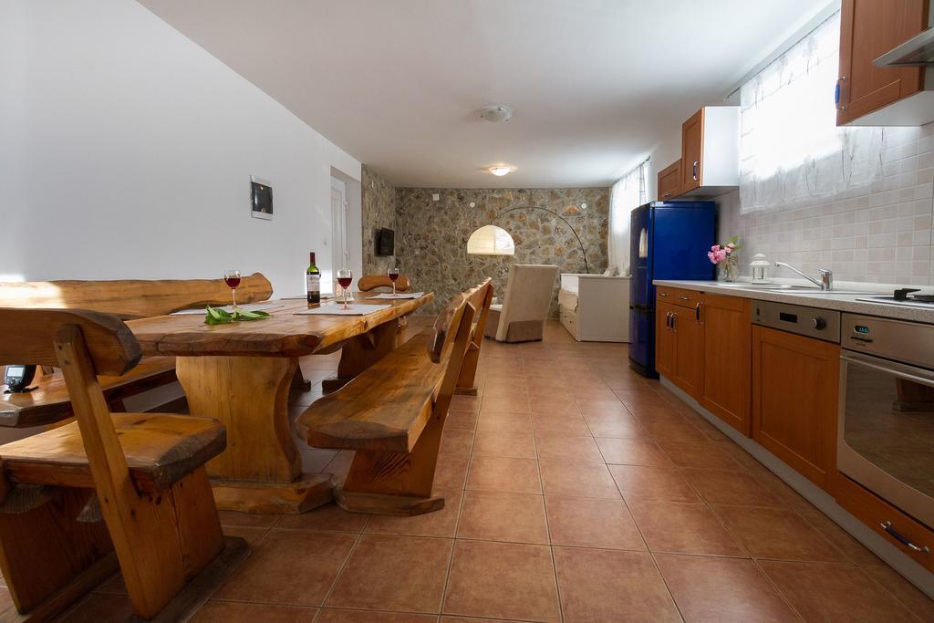 Apartmani Maksan Pakoštane Esterno foto
