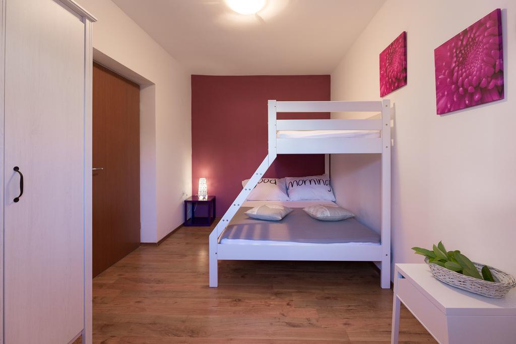 Apartmani Maksan Pakoštane Esterno foto